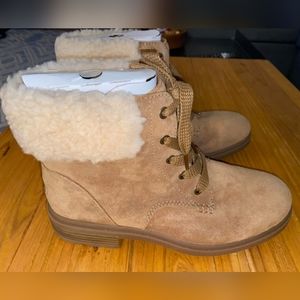 Uggs Harrison chestnut heeled lace boots